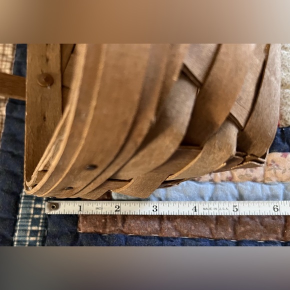 Longaberger Medium Vegetable Basket - Picture 13 of 15